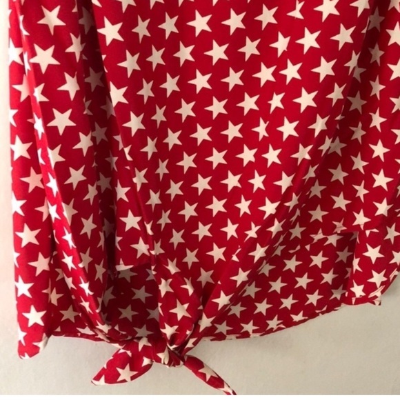 Peach Love California Red Blouse Tie Hem Stars Sleeveless Tank Top Small NEW - Picture 3 of 4